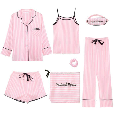 Set of pajamas