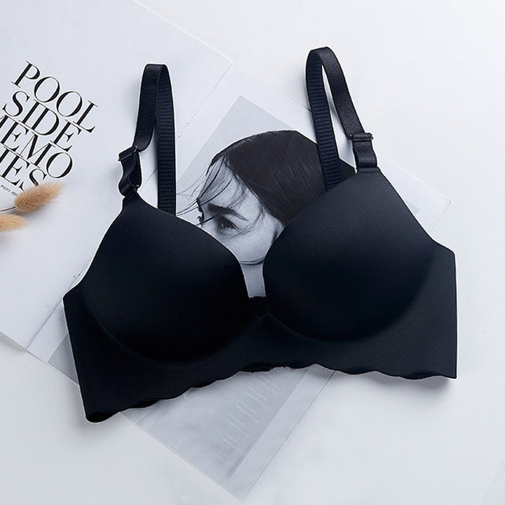 Seamless bra