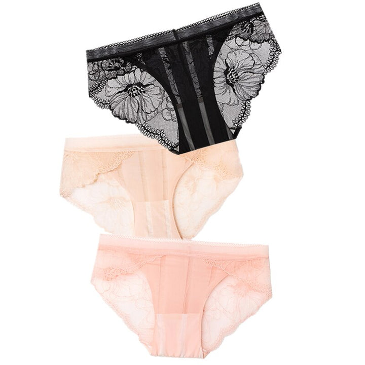 Lacy panties 3 pieces set