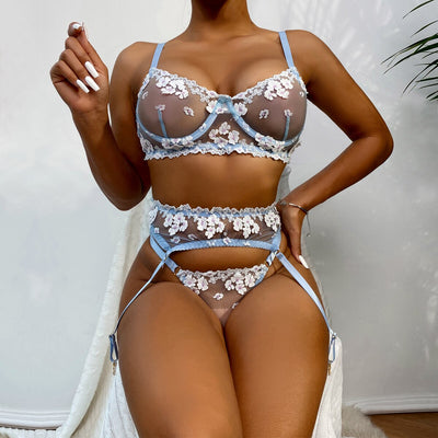 3-piece lingerie set with flowers