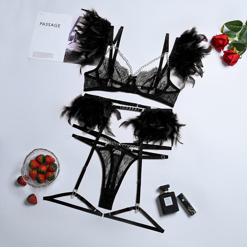 Sensual 3-piece lace lingerie set with decorative feathers